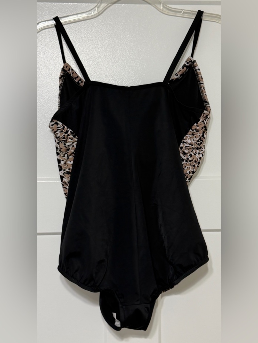 90: Catalina Leopard-Print One-Piece Swimsuit - Black & Brown - 2X - Picture 2 of 4
